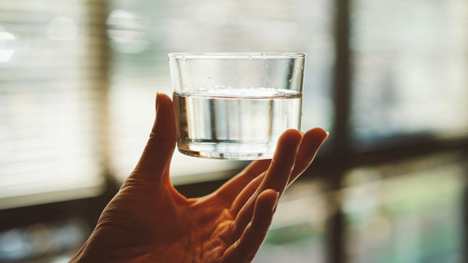 Vaso con agua. Foto: Unsplash