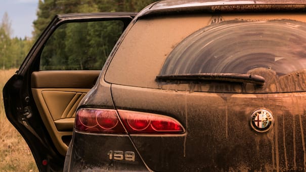 Según la psicología, qué significa tener el auto sucio