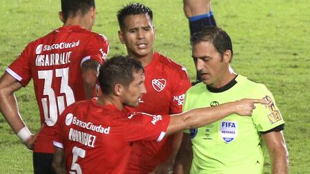 Racing vs. Independiente, Vigliano, NA