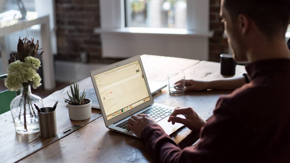 Trabajo remoto, home office, cansancio, productividad. Foto: Unsplash