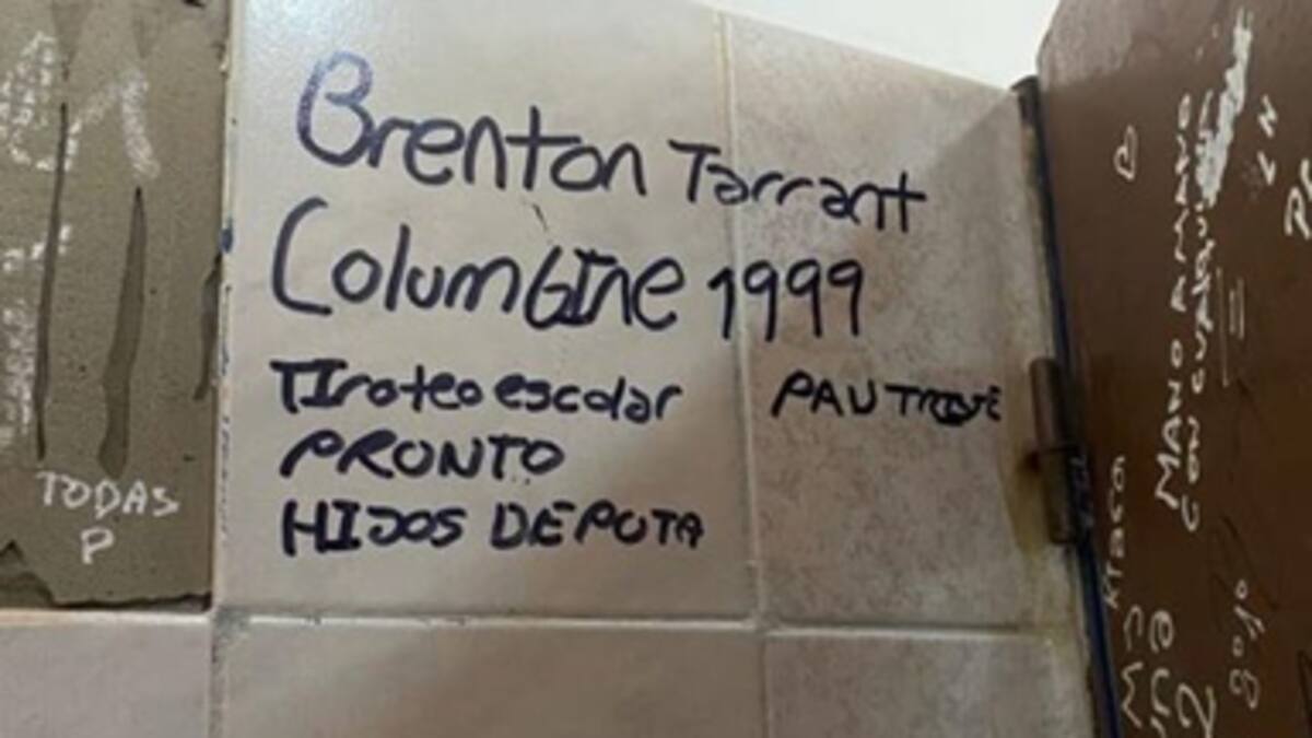 Mensajes intimidatorios en distintas escuelas.
