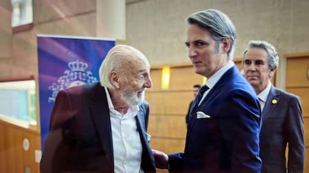 Héctor y Ernesto Alterio en Su Majestad, por Prime Video. Foto: Pato Daniele