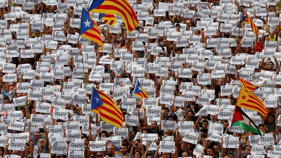 Marcha en Barcelona a favor de Cataluña (Reuters)