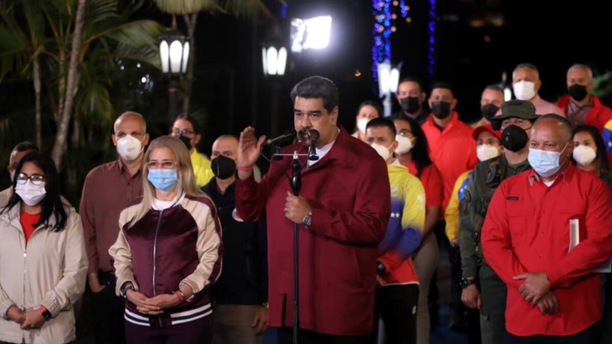 Festejo de Nicolás Maduro tras elecciones regionales, NA