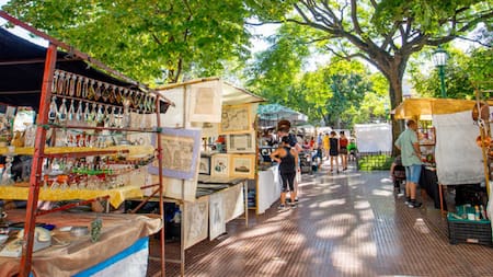 El paseo más auténtico de Buenos Aires: dónde queda la feria de CABA que maravilla a los turistas