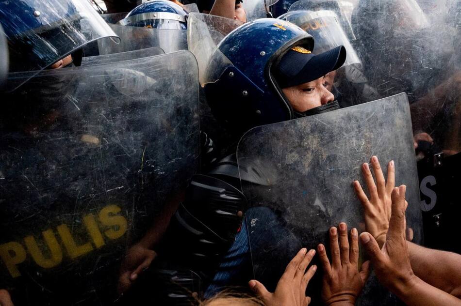 Violentas protestas en Filipinas, Reuters