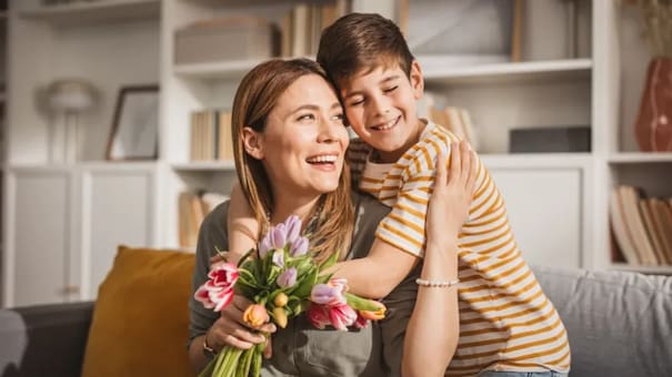 Día de la Madre en otros países: por qué no se celebra el tercer domingo de octubre como en Argentina