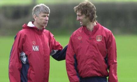 Tony Adams y Wenger, Arsenal, Premier League