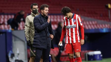João Félix y Diego Simeone, Atlético Madrid. Foto: REUTERS