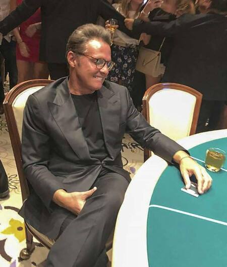 Luis Miguel apareció en un casino y sus fans enloquecieron