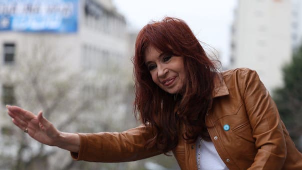 Cristina Kirchner tras la derrota de Fuerza Patria en las elecciones: “Necesitamos dirigentes con corazón y mucho coraje”