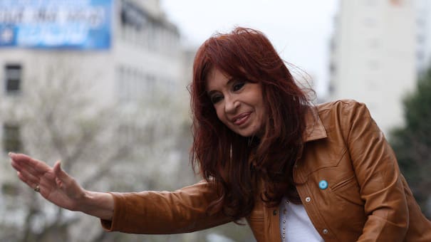 Internaron a Cristina Kirchner por un dolor abdominal