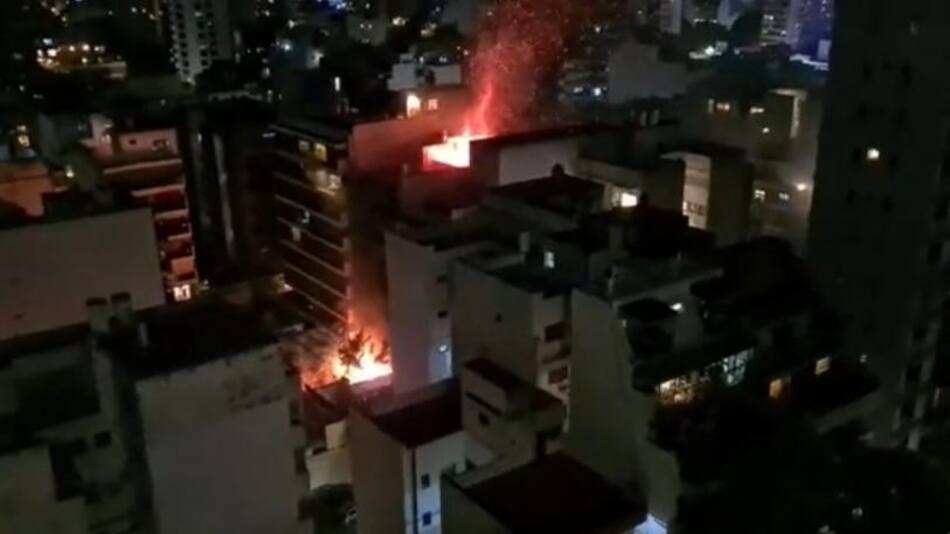 Incendio en Belgrano, foto NA
