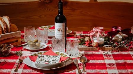 Cena navideña. Foto: Unsplash.