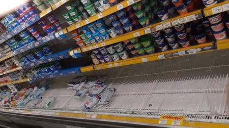 Faltantes de lácteos en góndolas por conflicto gremial