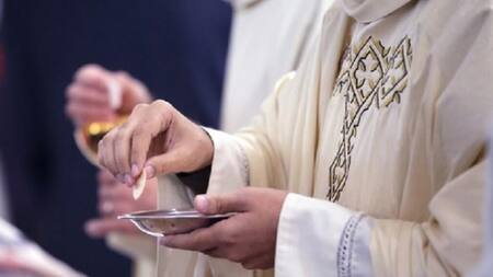 Iglesia católica, curas