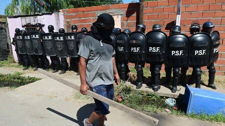 Rosario, narcos, incidentes, Télam