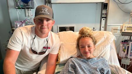 Addison Bethea junto a su hermano, quien le salvó la vida. Foto: Facebook/FightLikeAddison