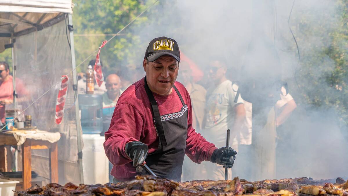 Agenda cultural en Buenos Aires: fiestas del olivo, del asado y eventos para disfrutar el fin de semana.