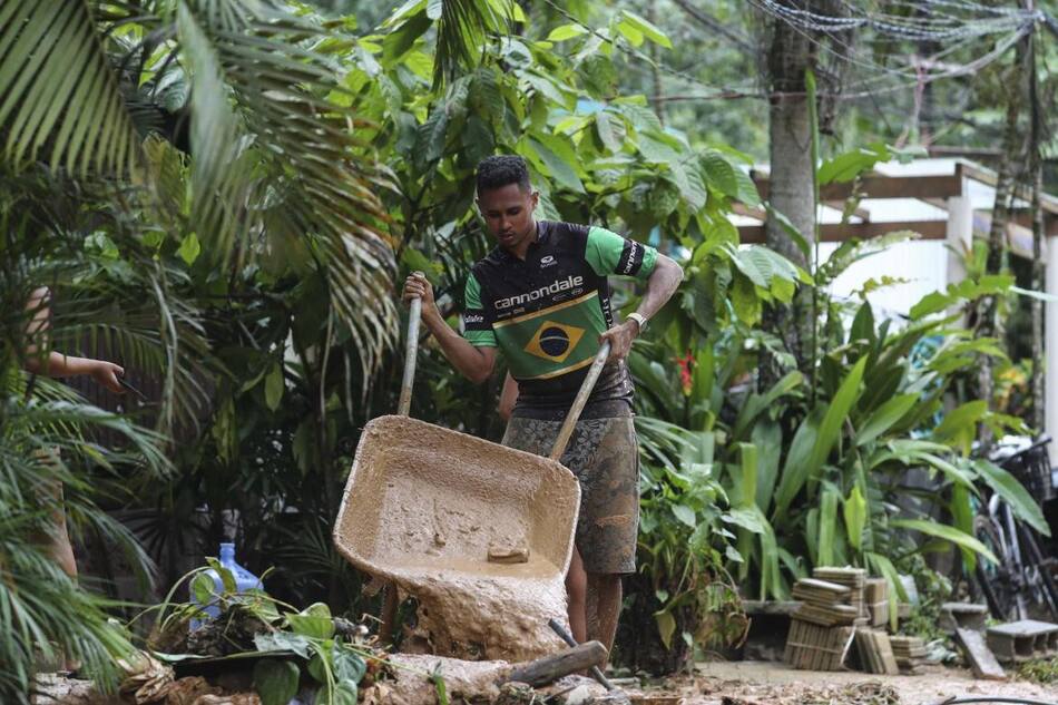 Violento temporal en San Pablo: hay decenas de muertos y continúan los trabajos de rescate. EFE