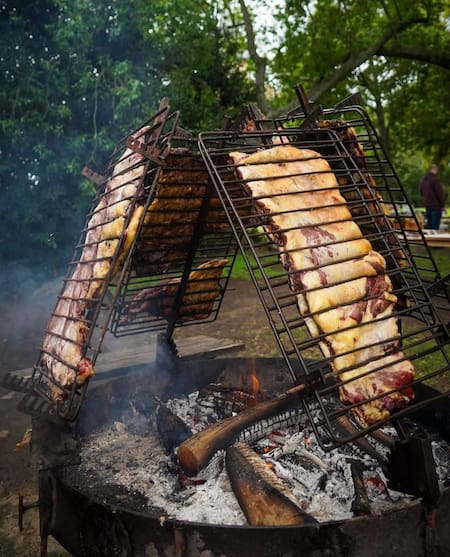 Estancia "La Raquel", en Castelli, Buenos Aires. Foto: Instagram / estancialaraquel.