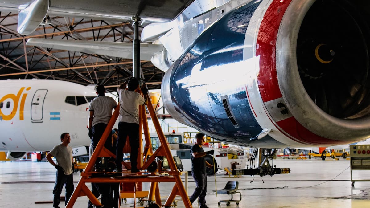 Argentina avanza en su relación estratégica con Brasil: exporta componentes clave para su avión de combate más importante