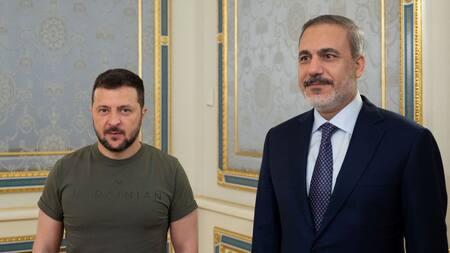 Volodimir Zelenski, se reunió con el ministro de Asuntos Exteriores turco, Hakan Fidan. Foto: Reuters.
