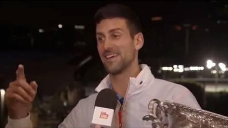 Djokovic cantando el hit mundialista de "Muchachos". Foto: captura de pantalla.