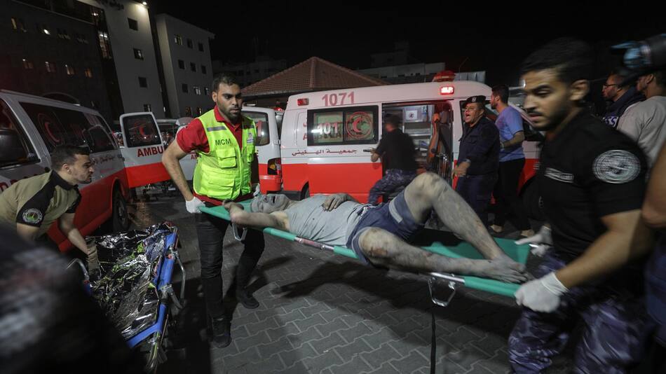 Palestinos se atienden en hospitales de Gaza. Foto: Reuters.