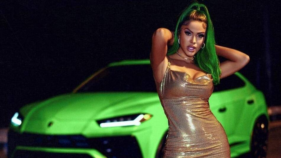 Natti Natasha presenta el video de su tema "Noches en MIami"