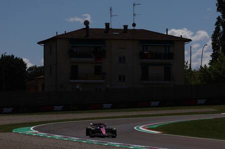 Franco Colapinto en el Gran Premio de Imola. Foto: REUTERS/Jakub Porzycki.