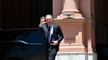 Diego Santilli afianza el diálogo con los gobernadores: viaja a Corrientes para reunirse con Gustavo Valdés