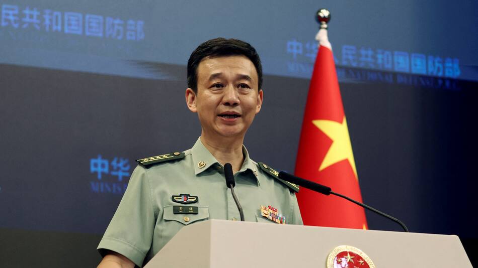Portavoz del Ministerio de Defensa de China, el coronel Wu Qian. Foto: Reuters.