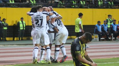 Copa Libertadores, Deportivo Tachira vs. Central Córdoba de Santiago del Estero. Foto: EFE.
