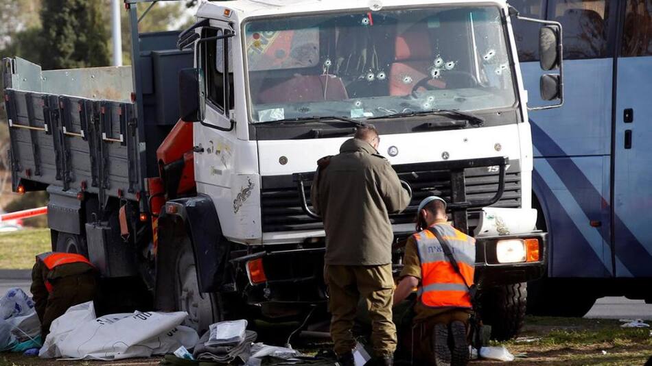 Atentado en Jerusalén - Camión baleado