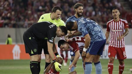 Emiliano Dibu Martínez; Aston Villa vs. Olympiacos. Foto: Reuters.