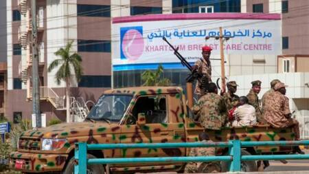 Golpe de Estado en Sudán: arrestaron al primer ministro y funcionarios del gobierno