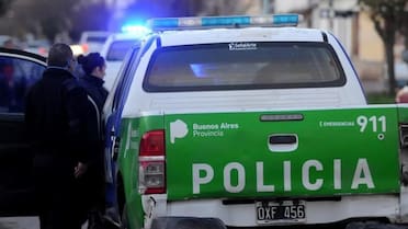 Horror a plena luz del día: una mujer fue asesinada a puñaladas en el cuello mientras caminaba por la calle en Lomas del Mirador