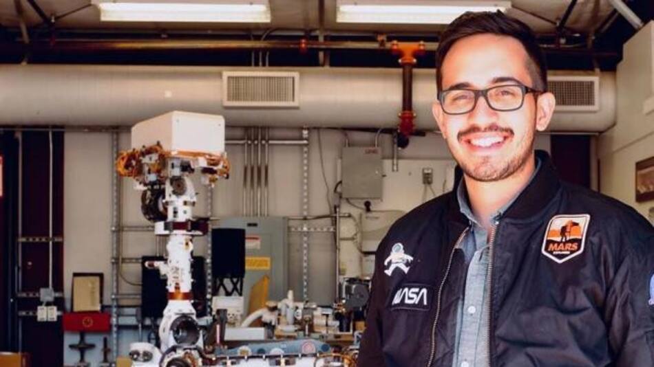 Elio Morillo, ingeniero de NASA/JPL