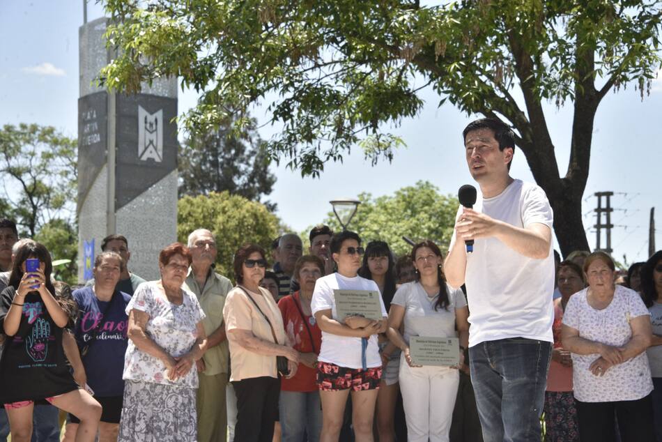 Acto en Malvinas Argentinas
