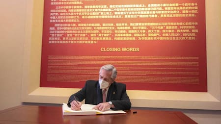 Alberto Fernández en China