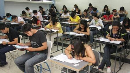 Alumnos de escuela secundaria