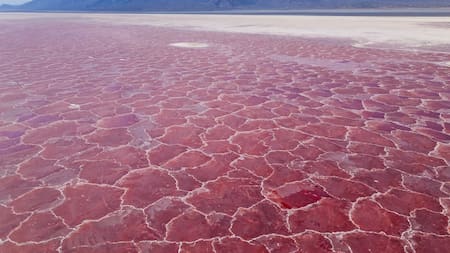 Se encuentra cerca de la frontera de Kenia