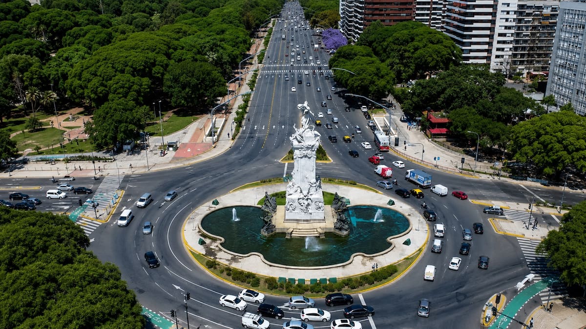 En realidad, es el Monumento a la Carta Magna y las Cuatro Regiones Argentinas
