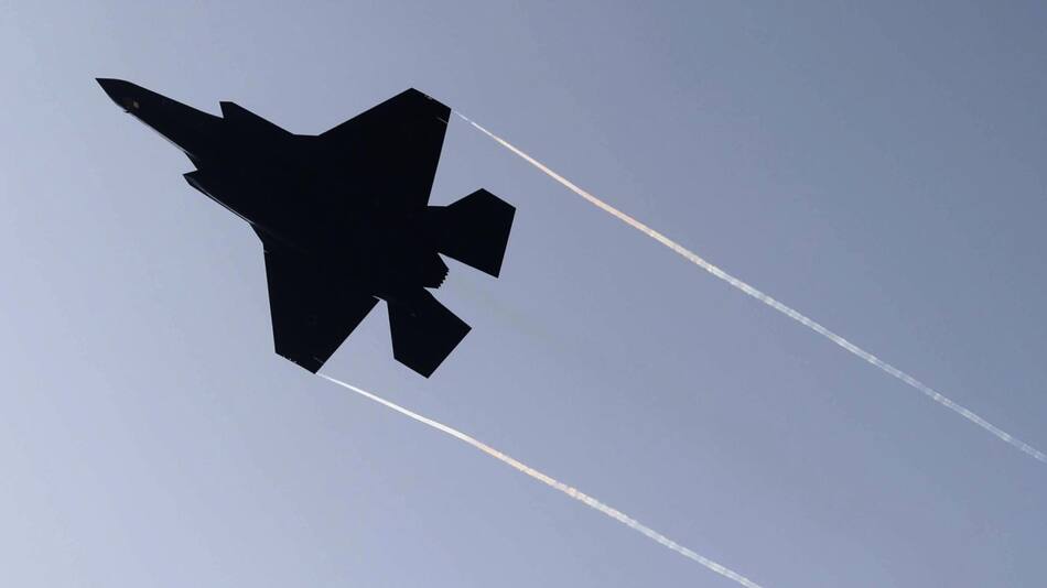 Aviones de combate israelíes F35 después de que Irán lanzara drones contra Israel. Foto: EFE.
