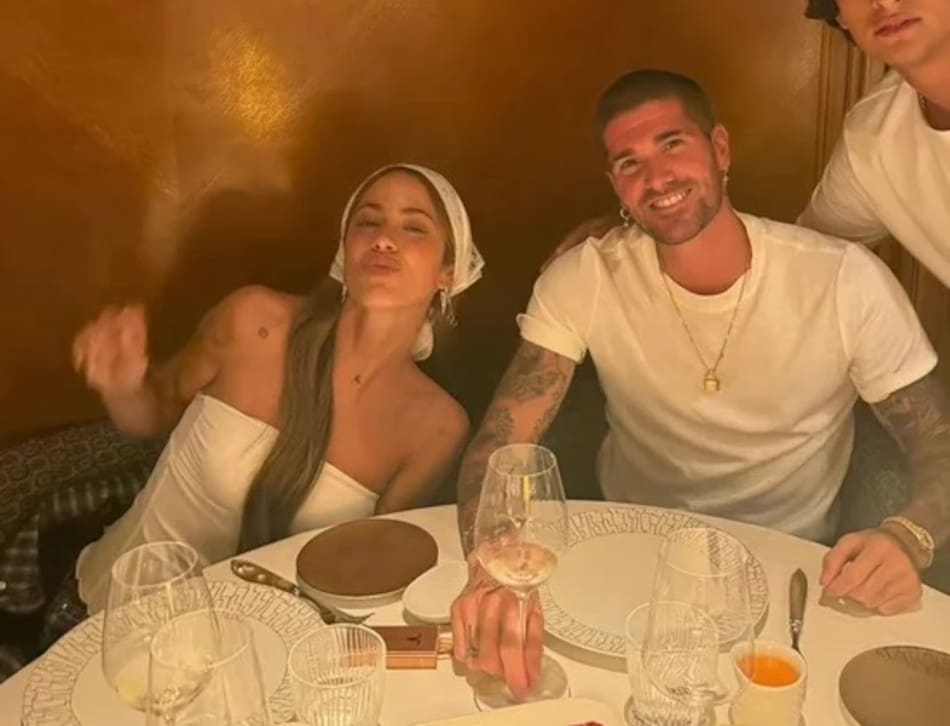 Tini Stoessel y Rodrigo De Paul.