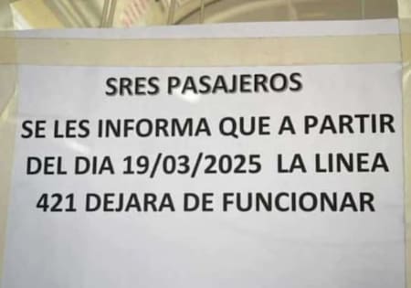 La línea 421 dejó de funcionar este miércoles 19 de marzo. Foto: X/@CiudadDeBondis