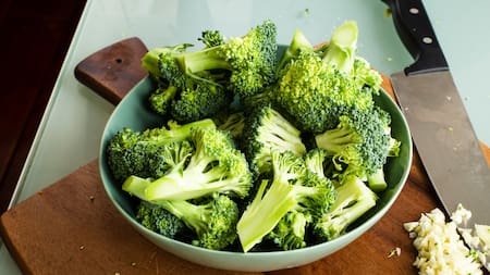 El ingrediente de cocina que se utiliza para lavar el brócoli.