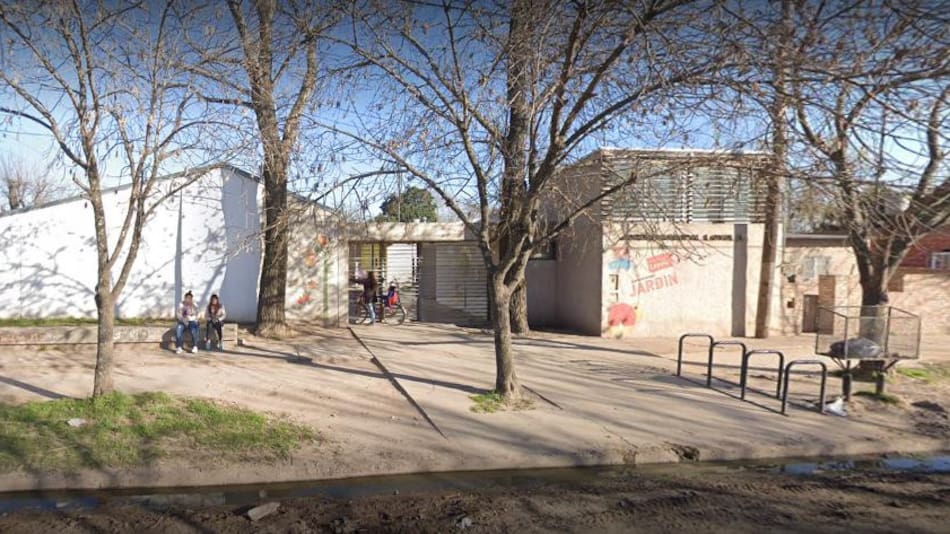 Encontraron un revolver y 18 balas en la mochila de un niño de dos años en un jardín de infantes. Foto: Captura de pantalla.