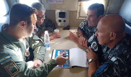 Operación de la Armada Argentina sobre espacios marítimos. Foto: @armadaargentinaof.